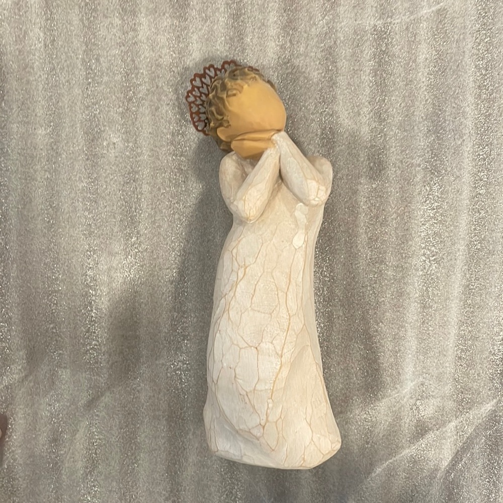 Vintage Retired Willow Tree angel love 2009 - I have many models to bundle!
